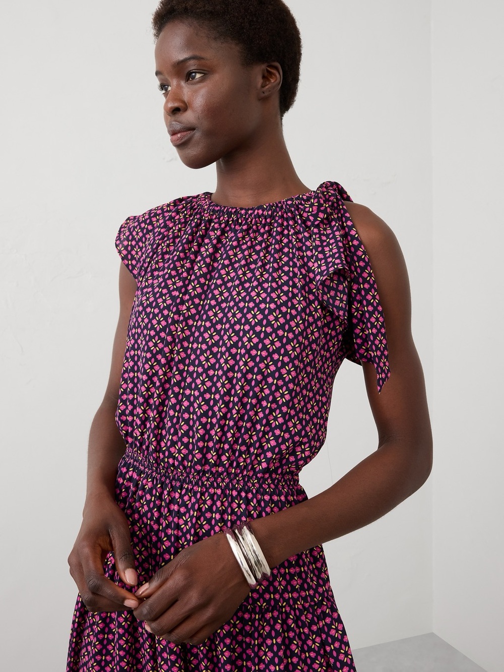 NWT Banana Republic Shirred Neck Drop Waist Midi Dress - Picture 3 of 12